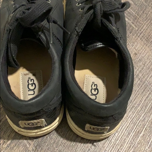 UGG Sneaks - Picture 4 of 6